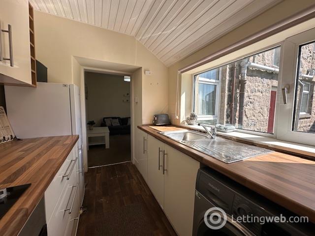 Flat Powis Place in Aberdeen City