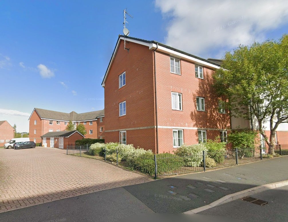 Flat Old College Avenue in Sandwell