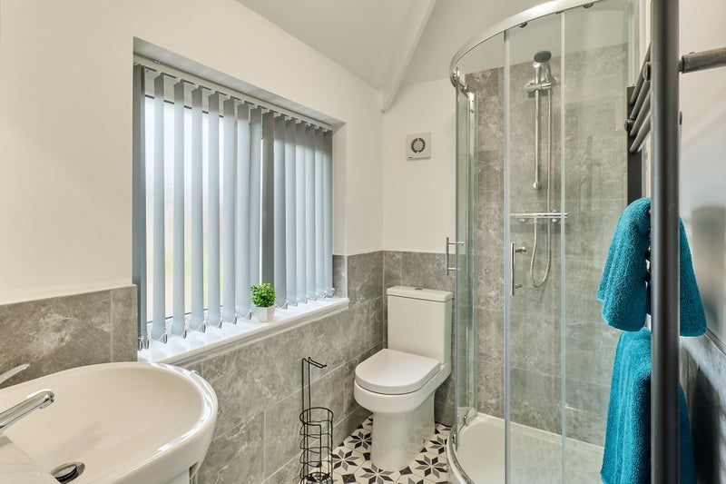 Room Newcastle Road in Stoke-on-Trent