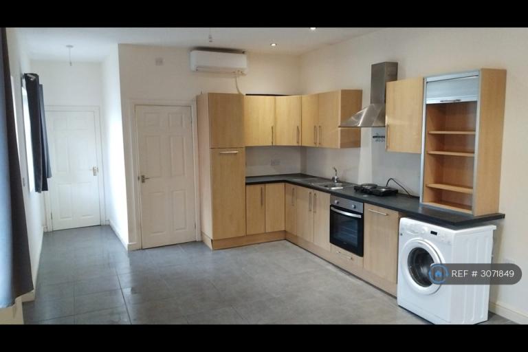Flat Derby Road in Nottingham
