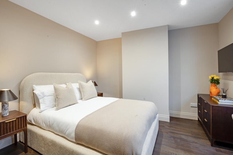 Room Havers Lane in East Hertfordshire