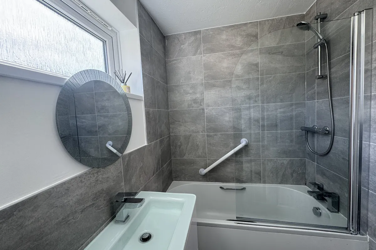 Flat Batchelor Close in Aylesbury