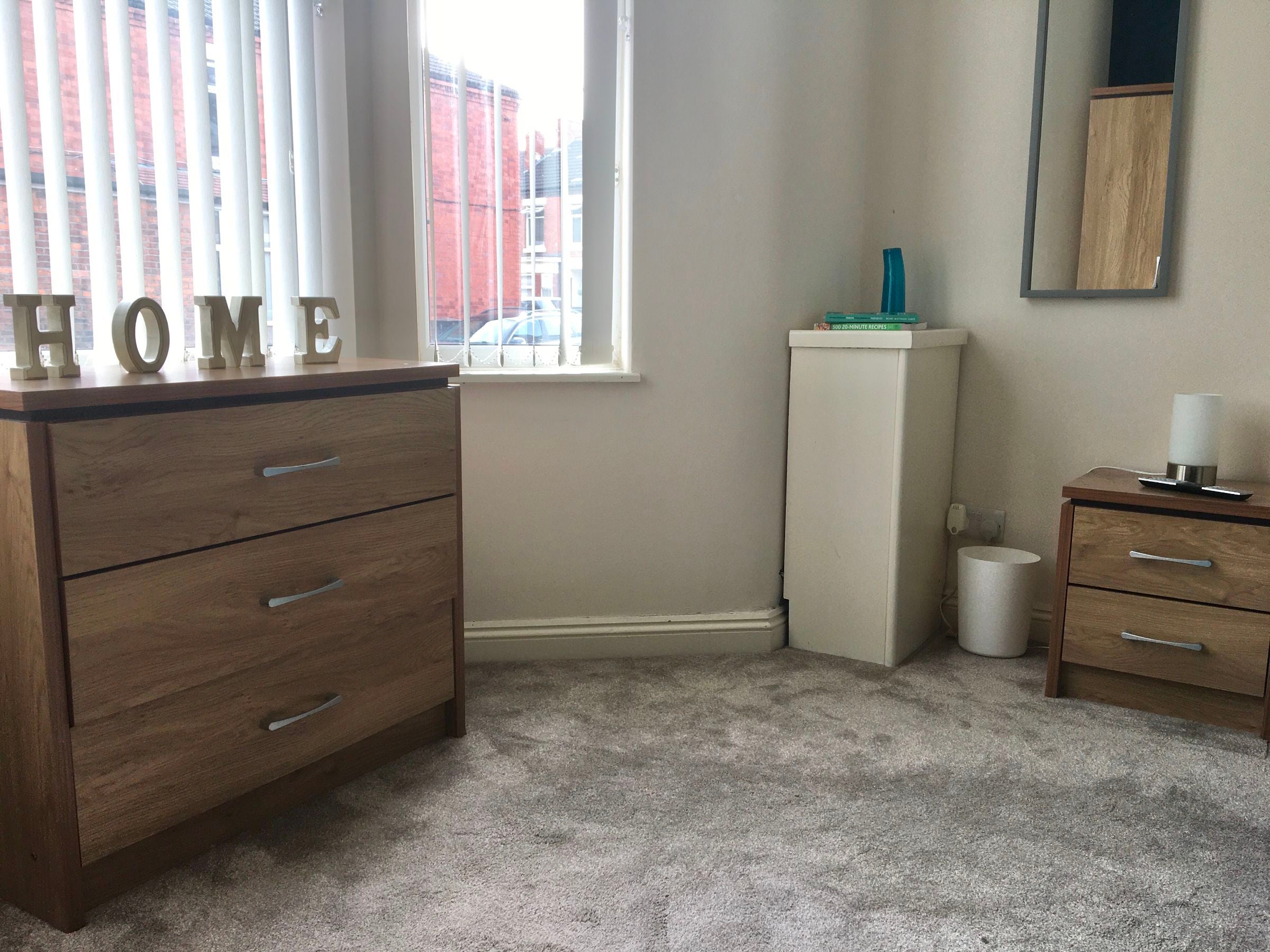 Room Derrington Avenue in Crewe