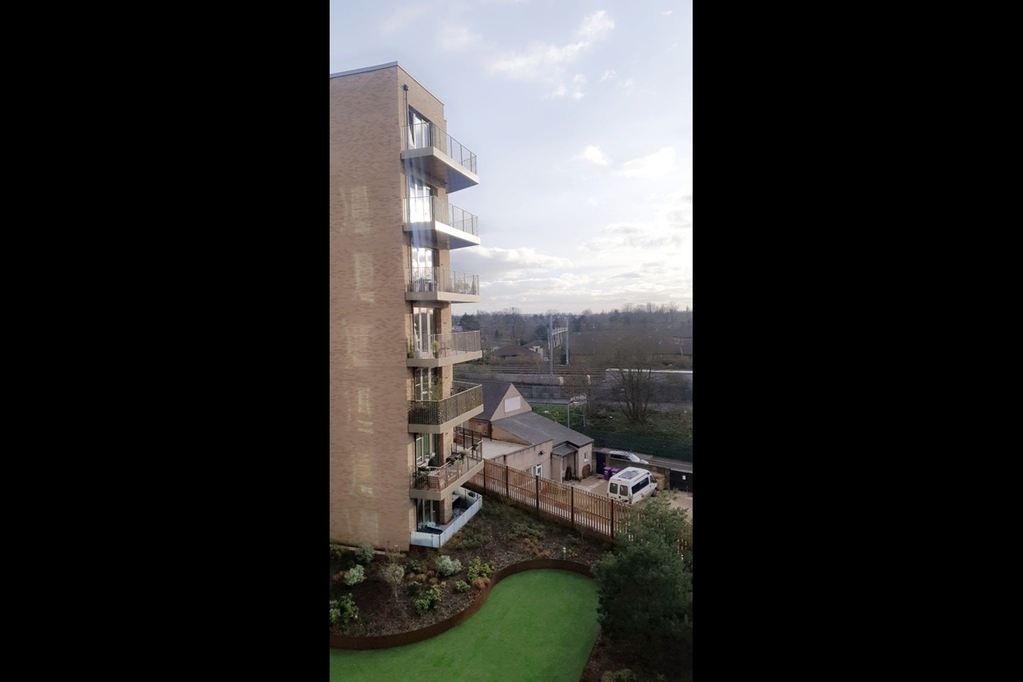 Flat Garnet Place in Greater London