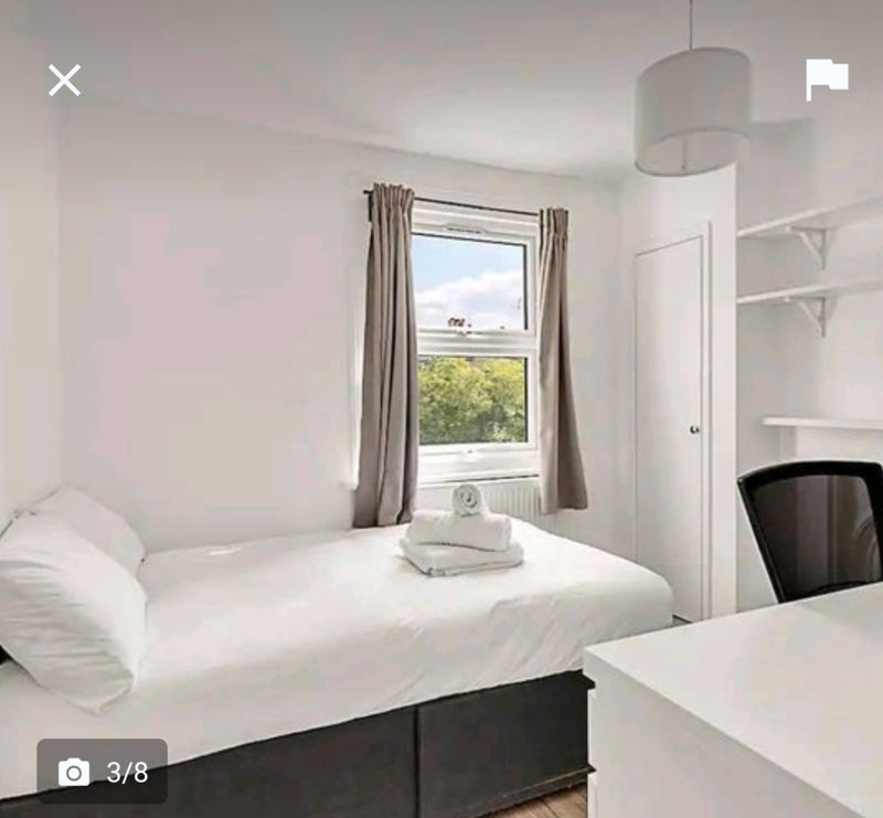 Room The Vale in Greater London
