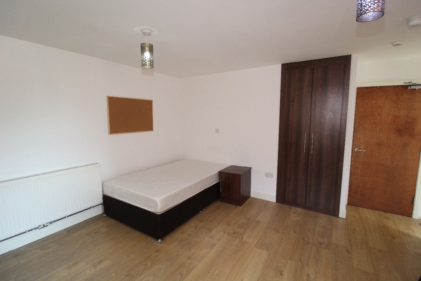 Flat Adelphi Place in Preston