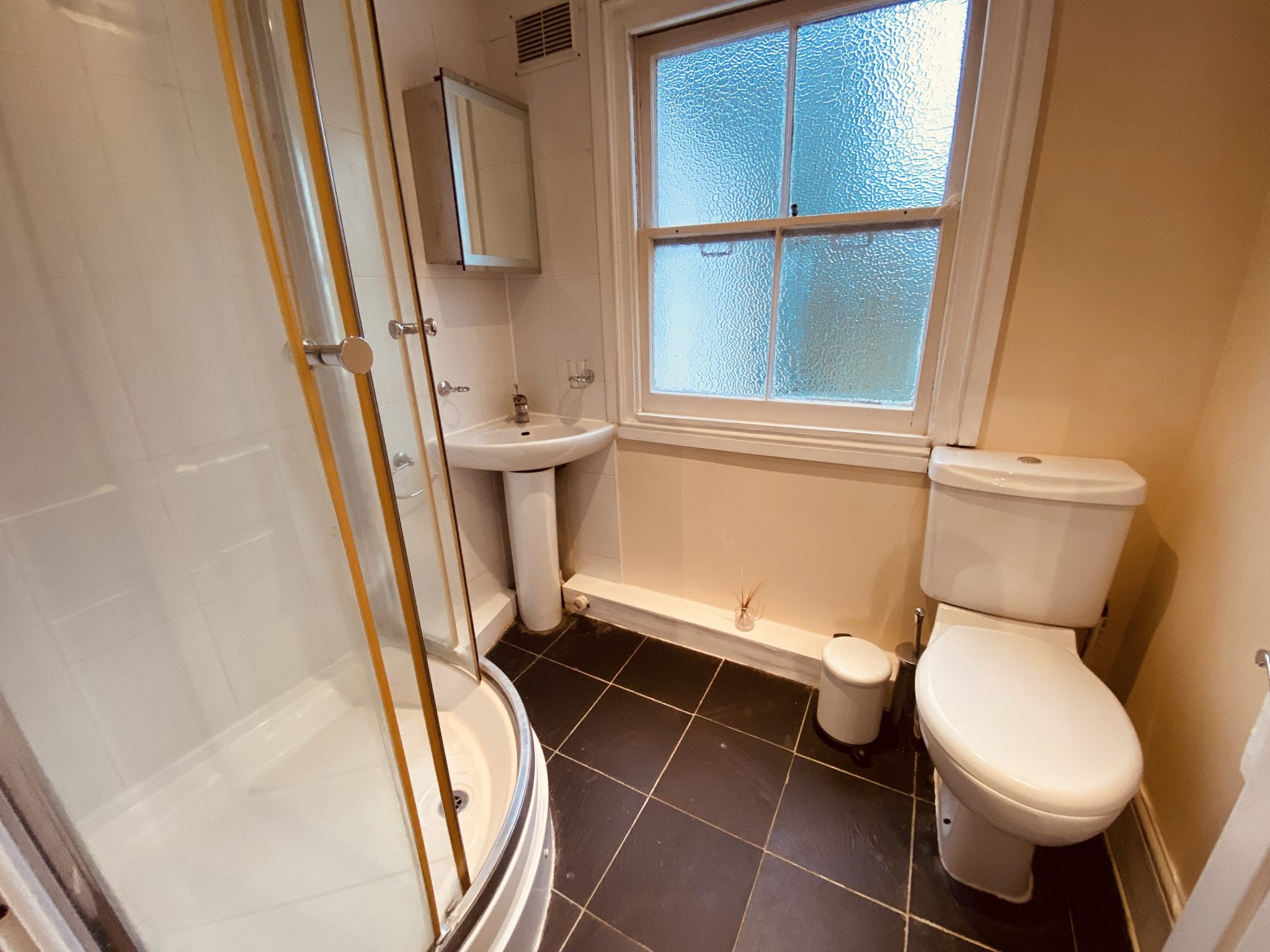 Flat Marlborough Road in Greater London