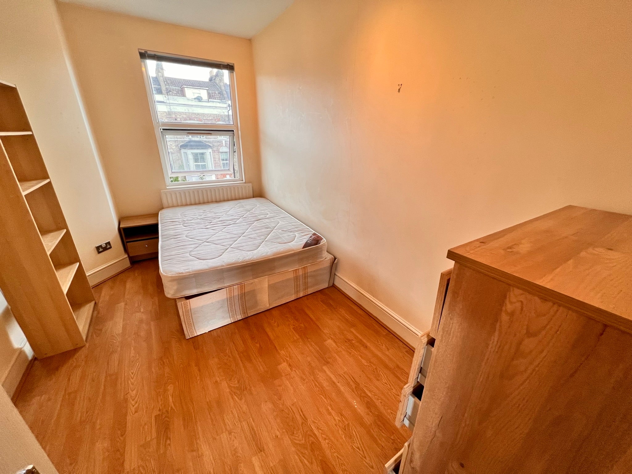 Flat Marlborough Road in Greater London
