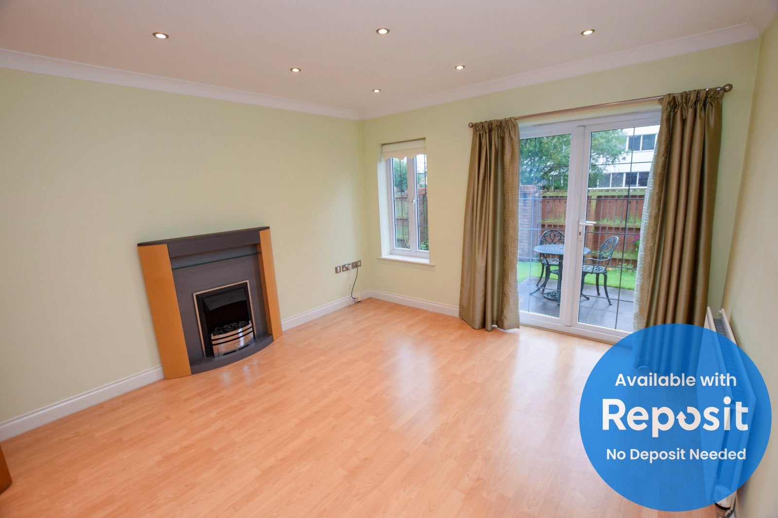 Flat Great Oak Drive in Trafford