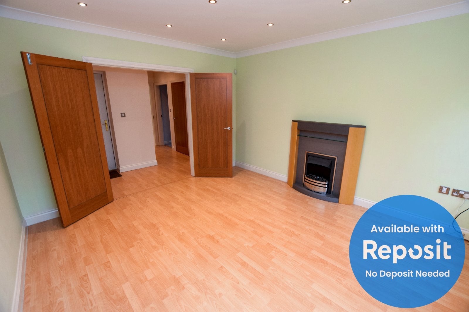Flat Great Oak Drive in Trafford