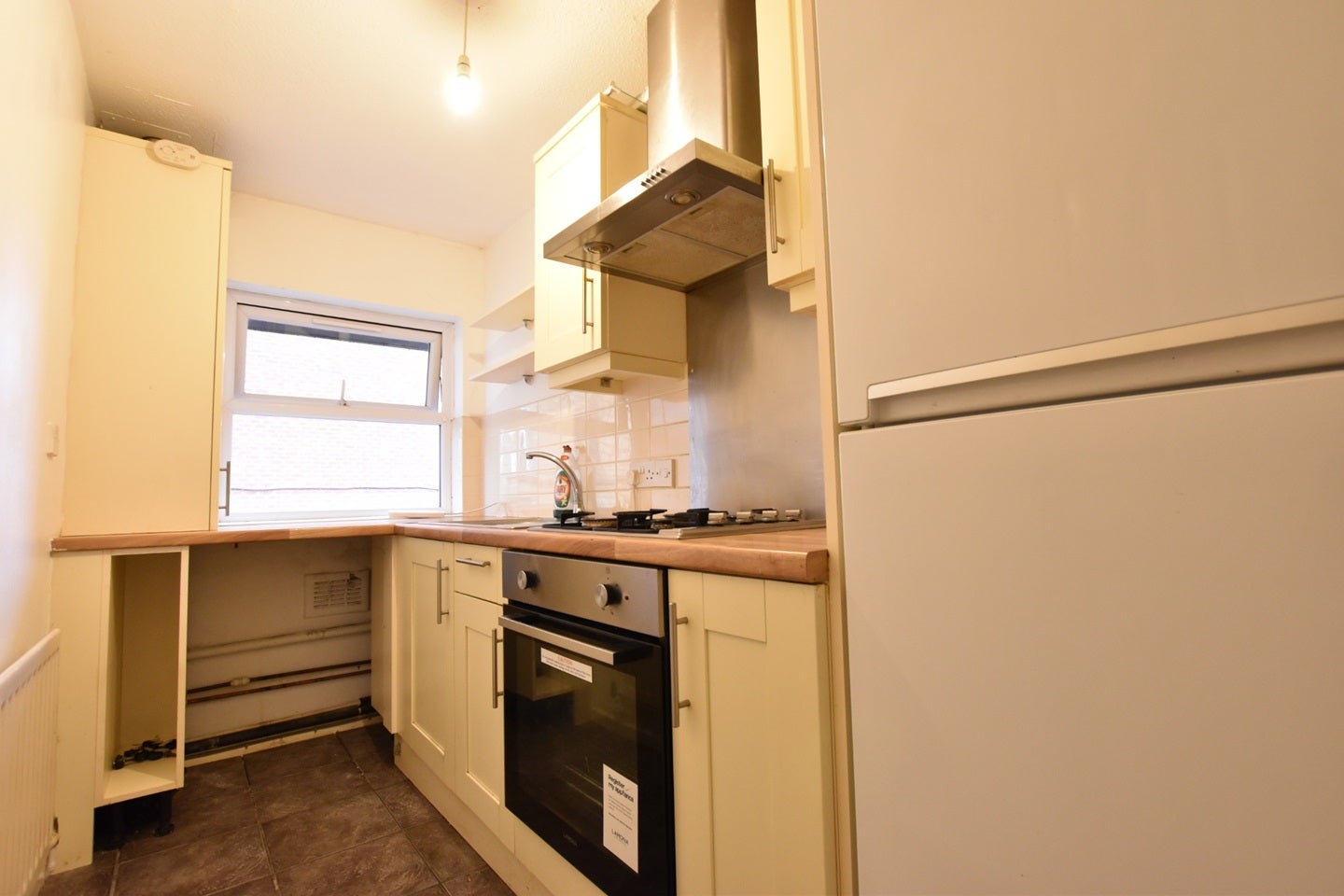 Flat Grove Road in Luton