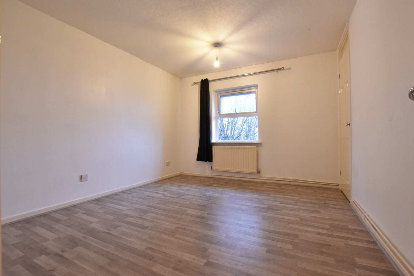 Flat Grove Road in Luton