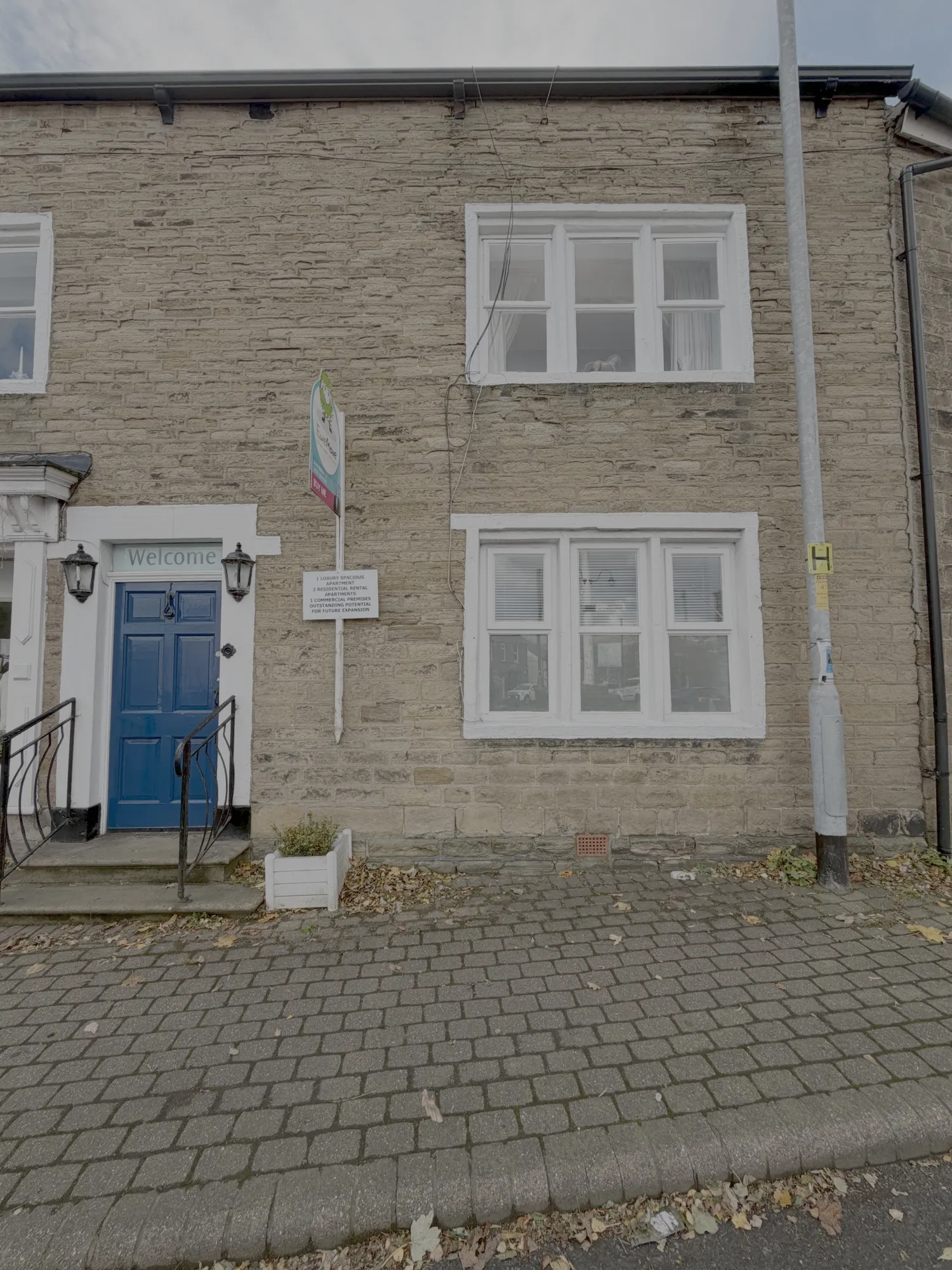 Flat Market Place in Tameside