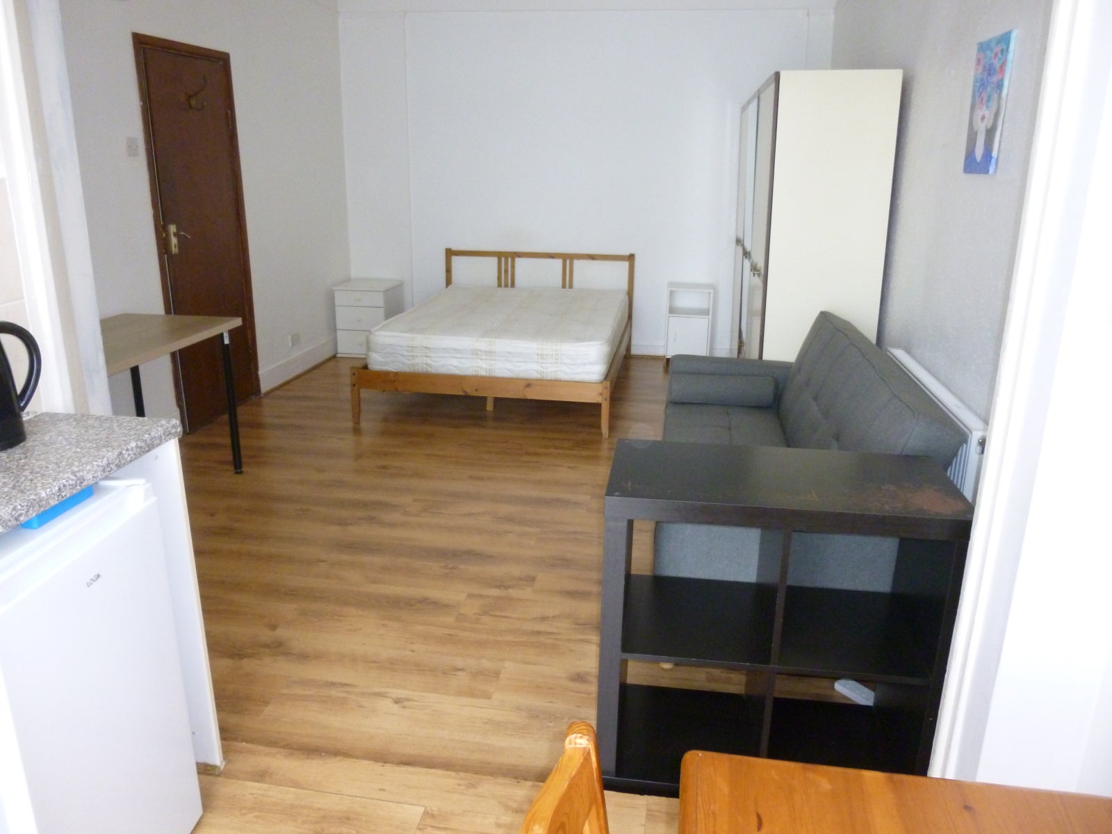Room High Road in London