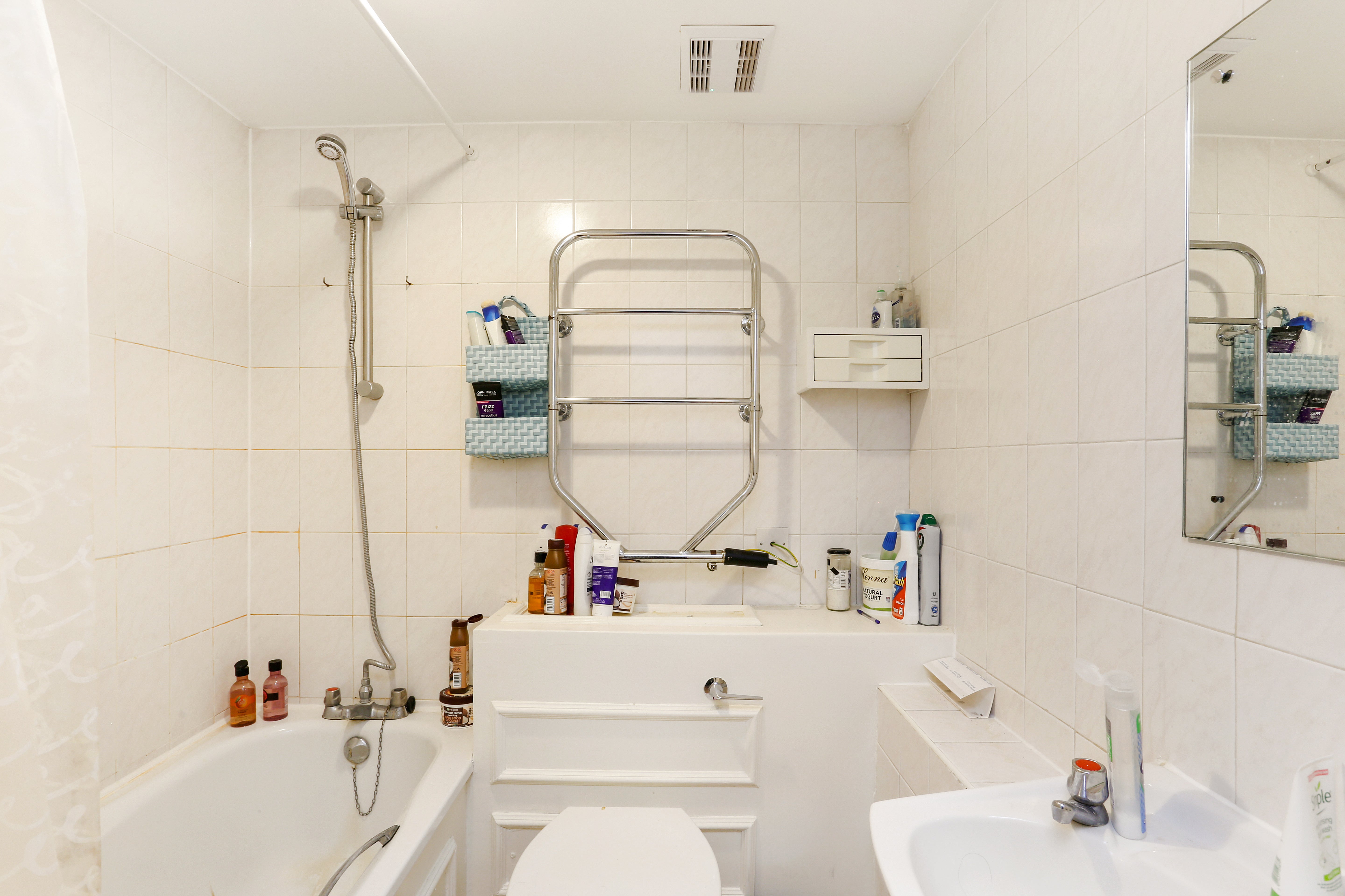 Flat Lucan Place in Greater London