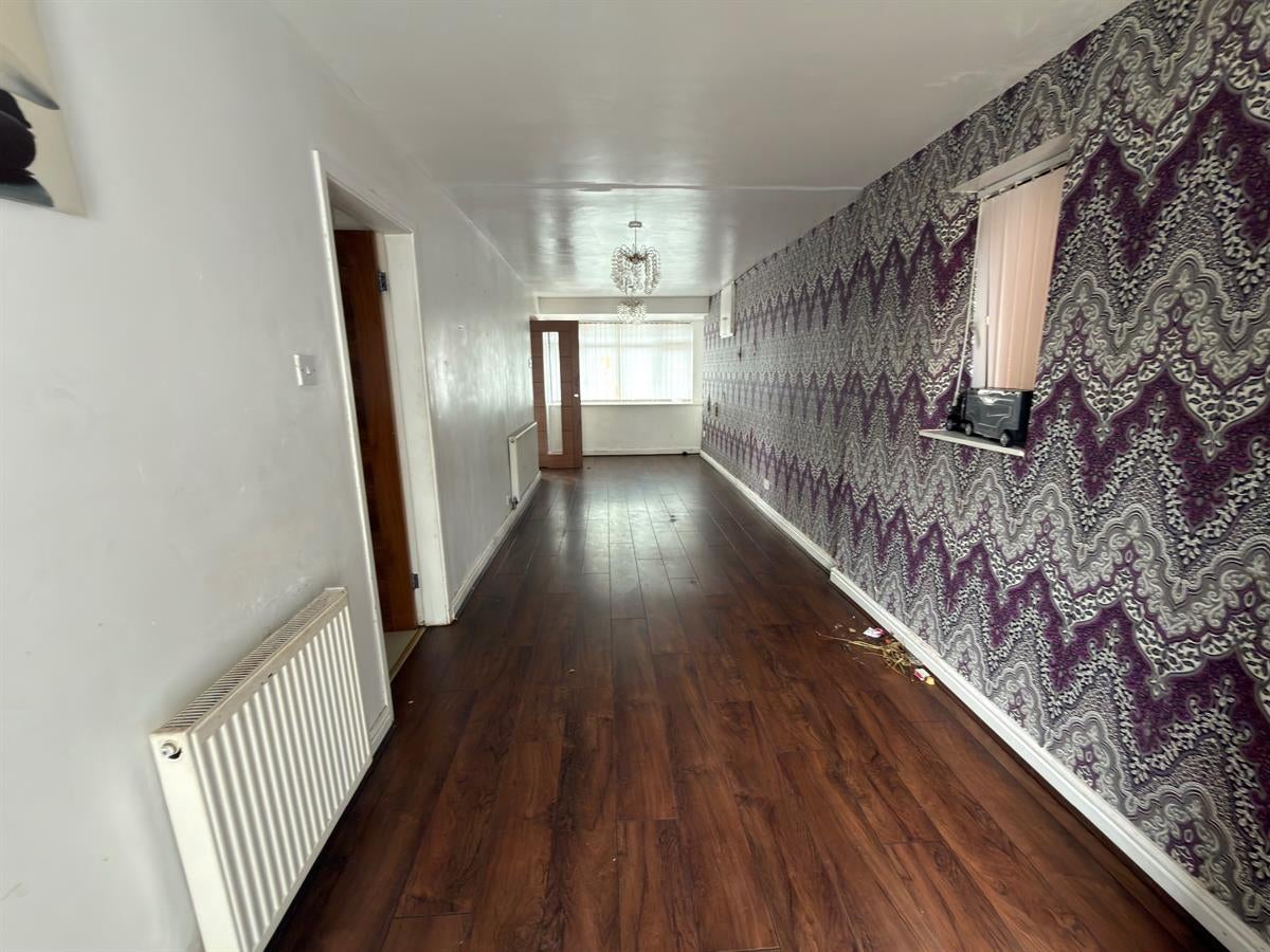 House Aintree Way in Dudley