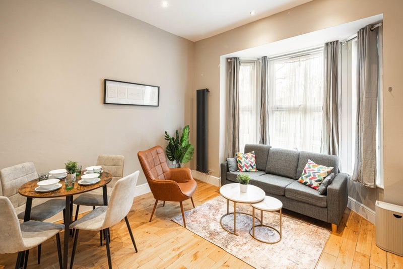 Flat Sydenham Road in Greater London