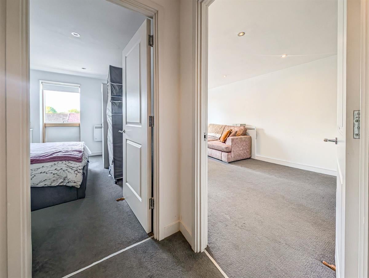 Flat Durnsford Road in Greater London