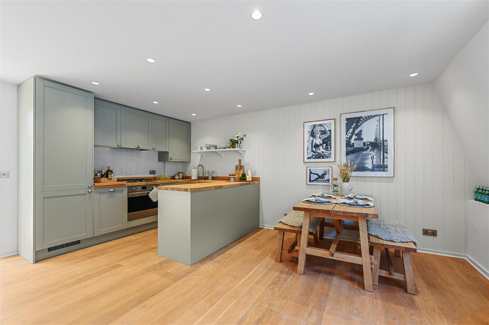 Flat Bingham Place in City of Westminster