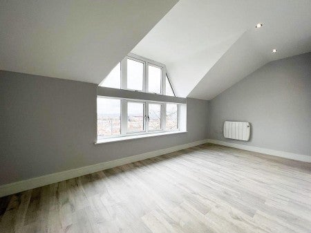 Flat Burleigh Court in Barnsley
