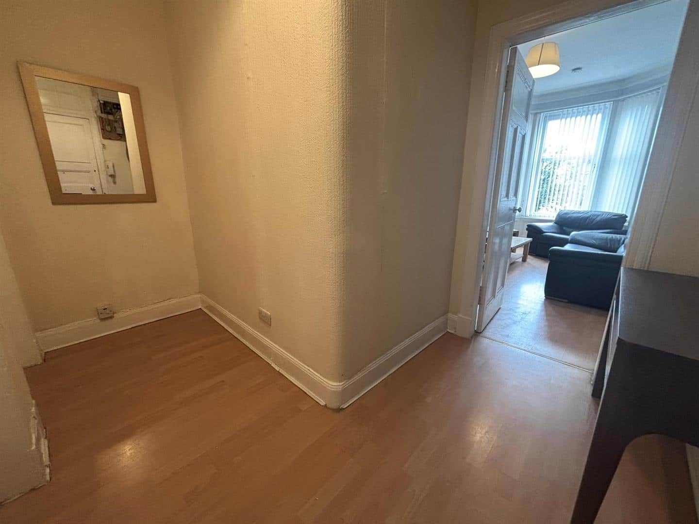 Flat Craigie Street in Glasgow