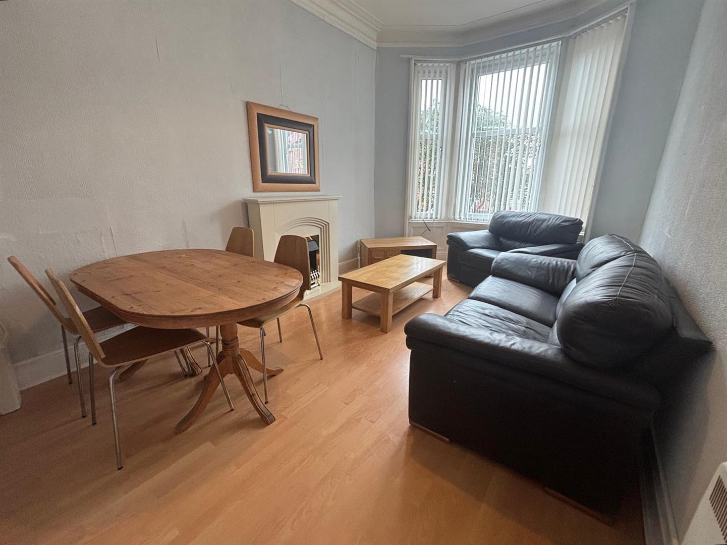 Flat Craigie Street in Glasgow