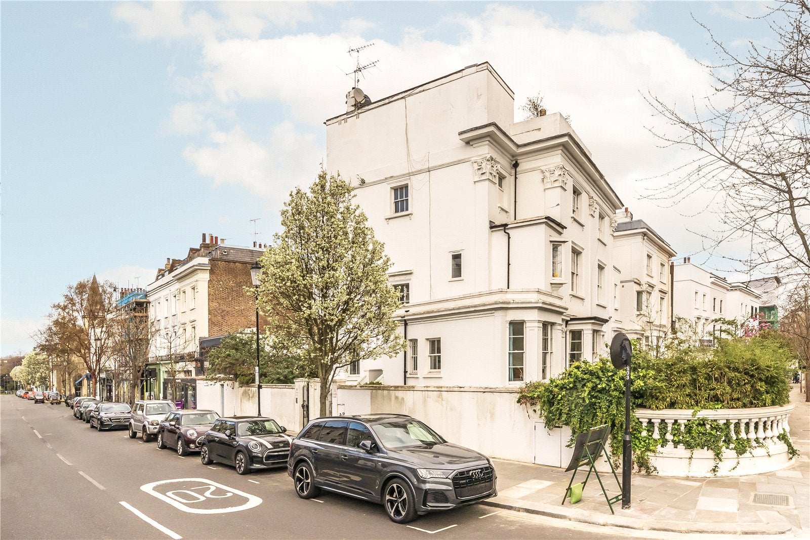 Flat Chepstow Villas in Greater London