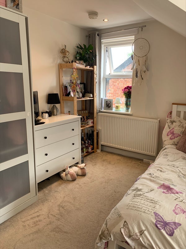 Room Everett Road in Manchester
