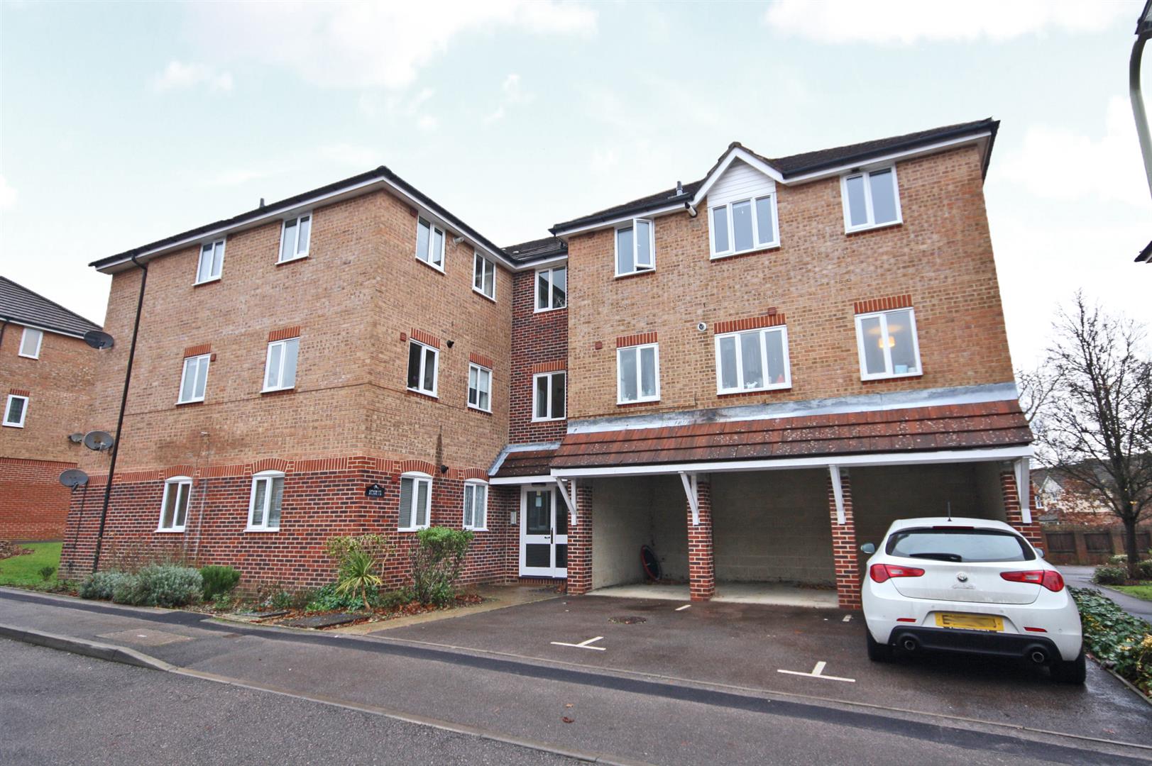 Flat Timor Close in Fareham