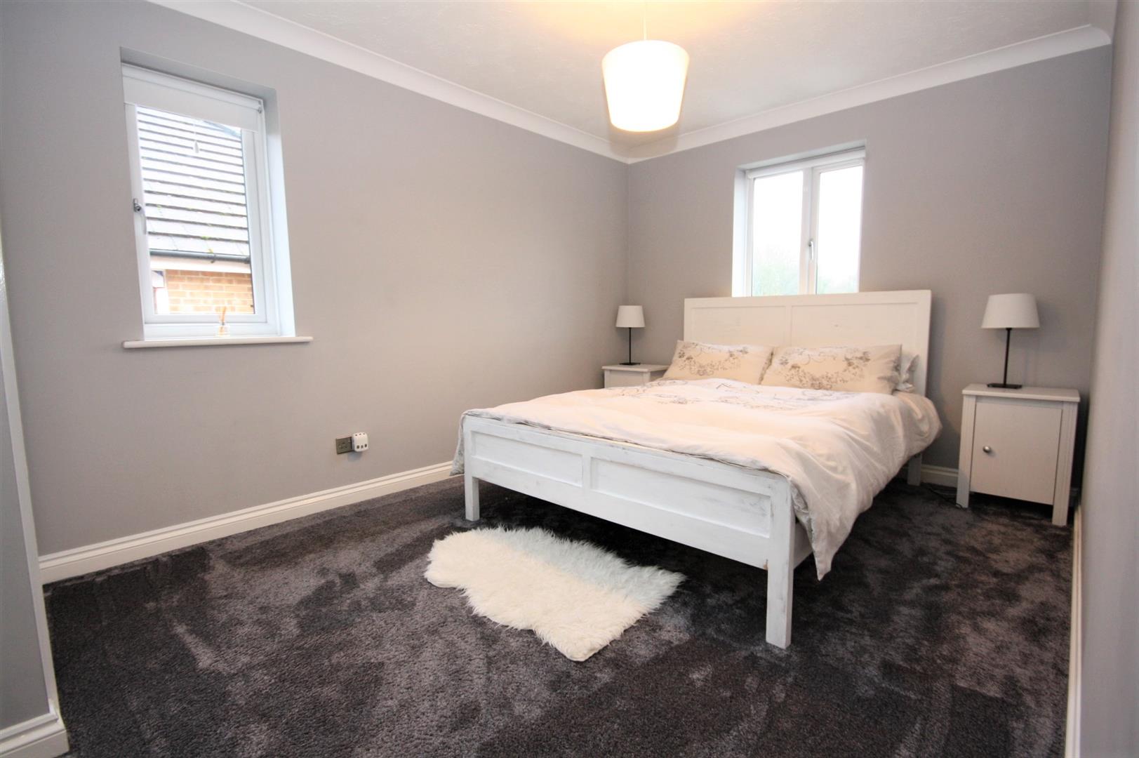 Flat Timor Close in Fareham