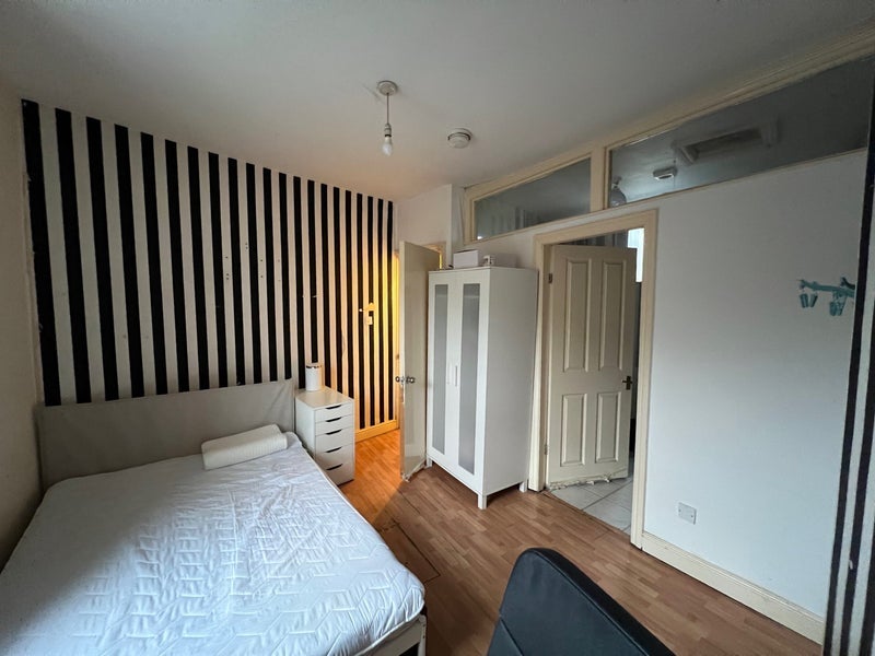 Room Ilkeston Road in Nottingham