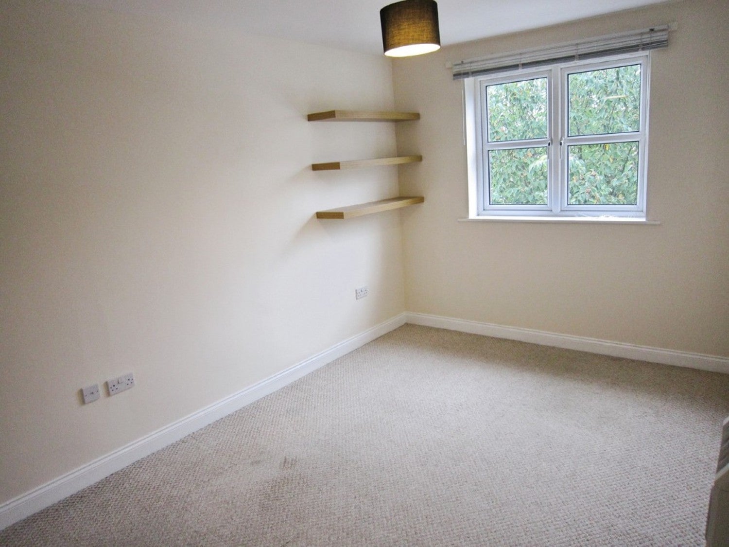Flat Brookfield Avenue in Leeds