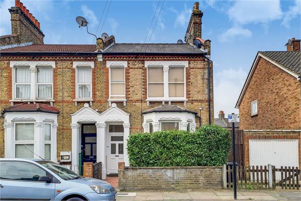 Flat Elmer Road in Greater London