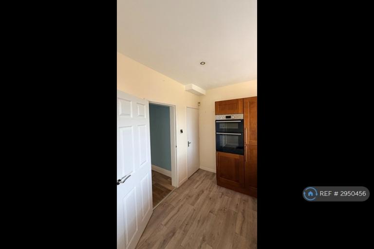 House Moorland Grove in Bolton