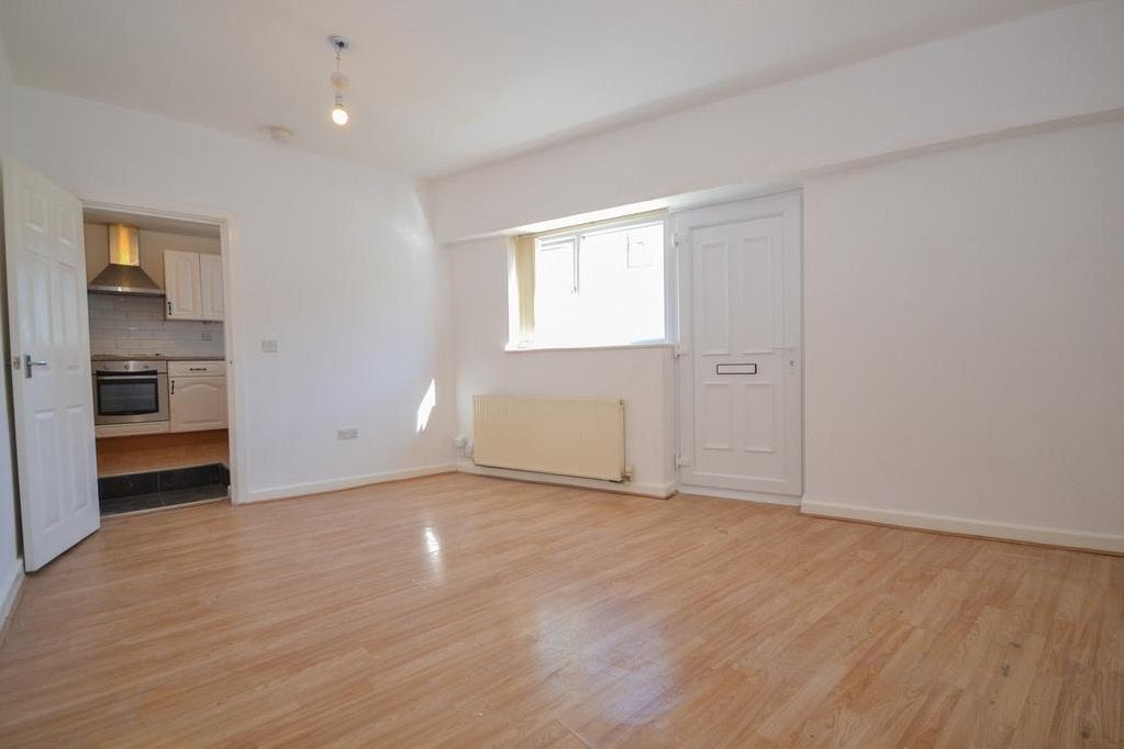 Flat Queen Street in Loftus
