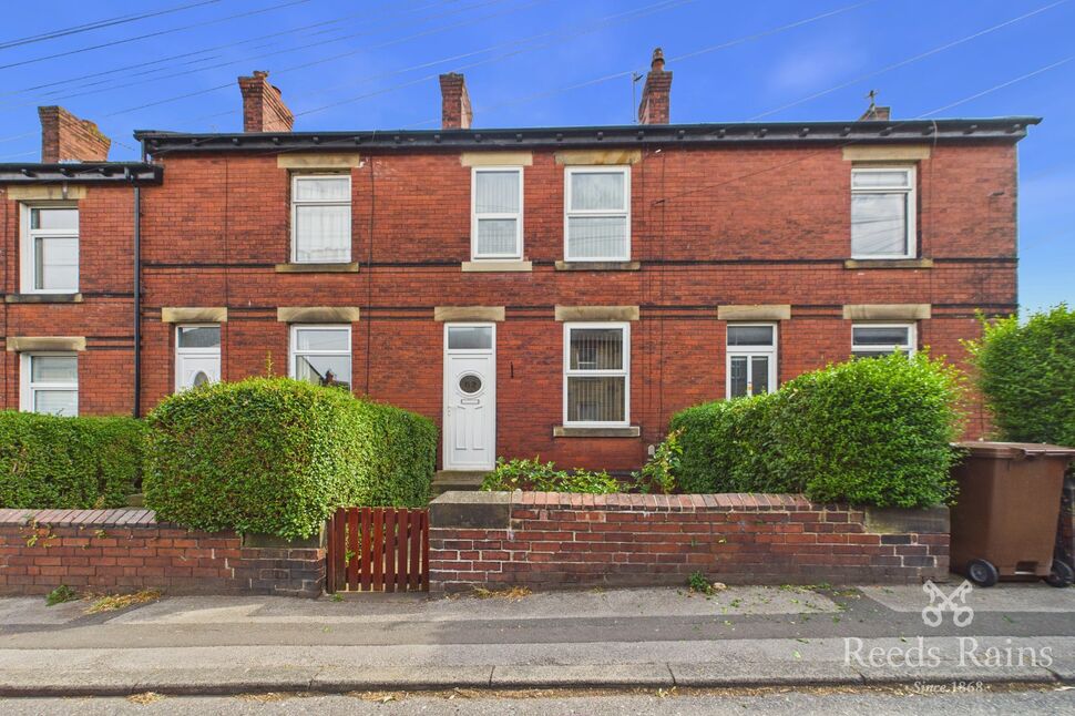 House Manor Road in Wakefield