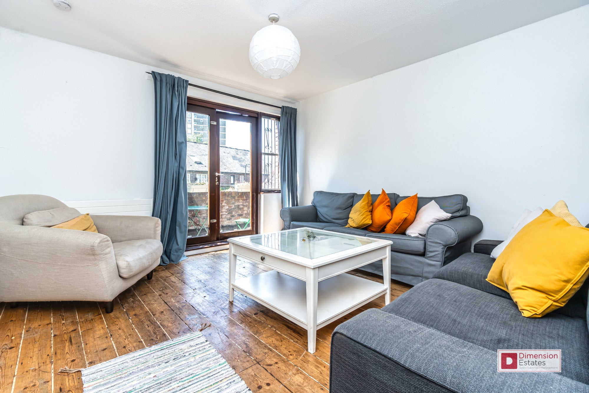 House Plevna Crescent in Greater London