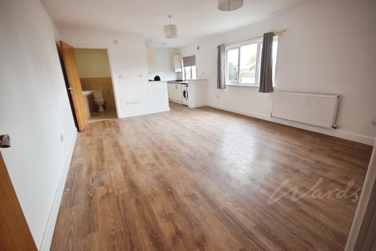 Flat Chichester Close in Rainham