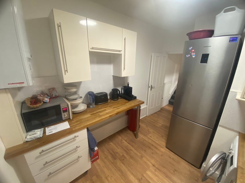 Room Northfield Avenue in Greater London