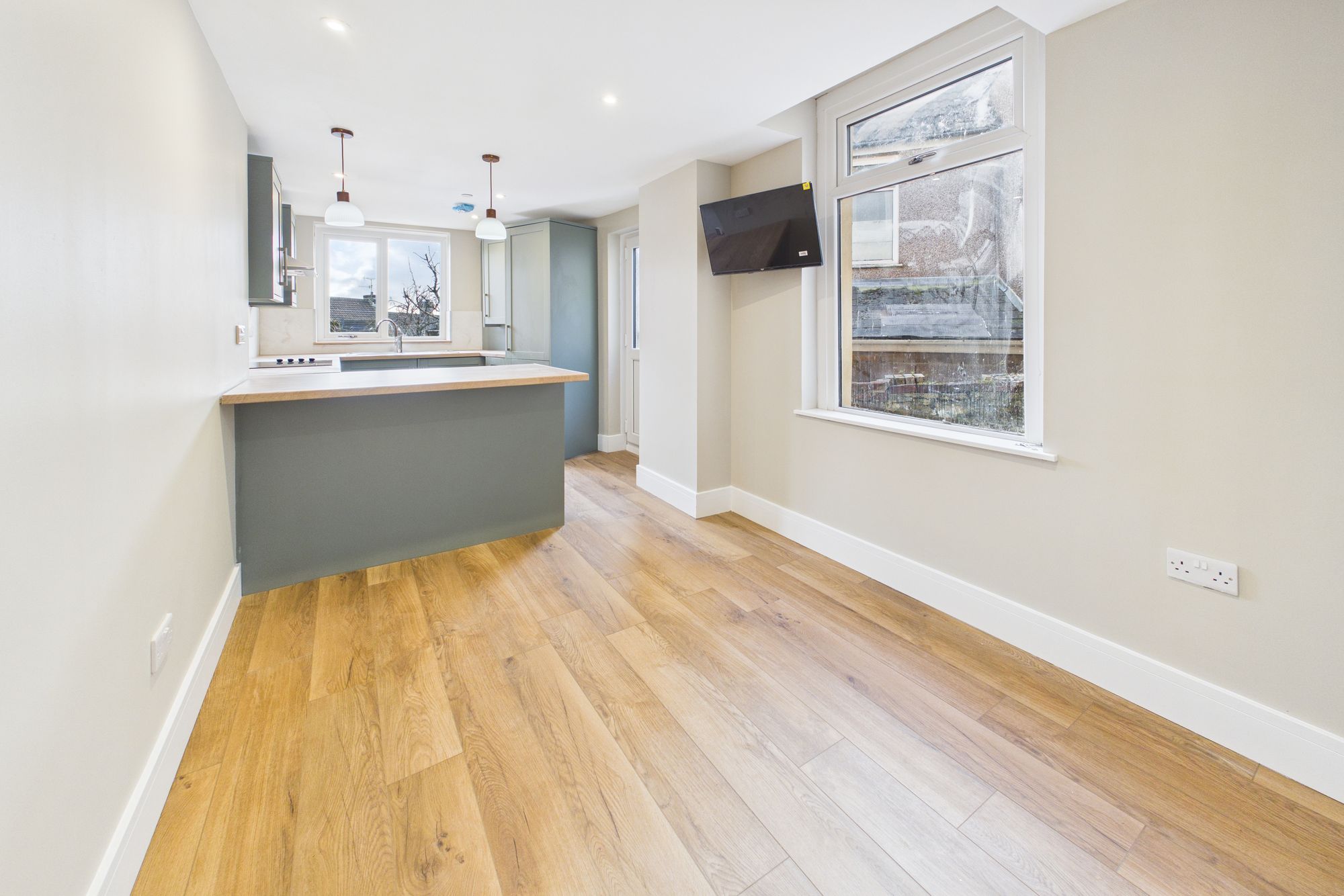 Flat Kinley Street in Swansea