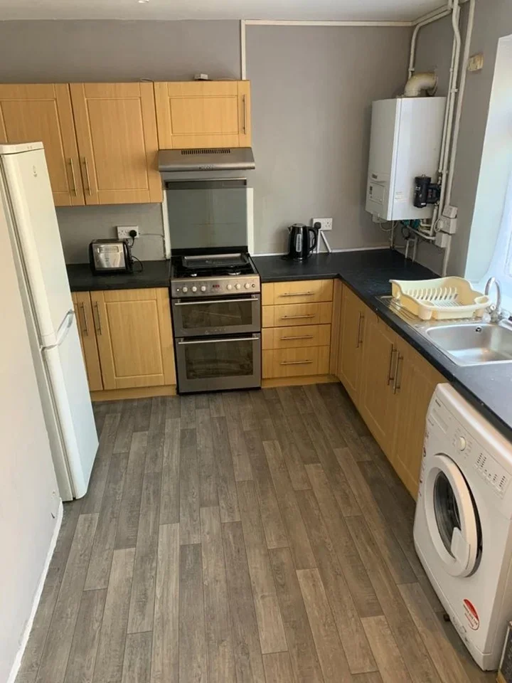 Room Quinton Road in Birmingham