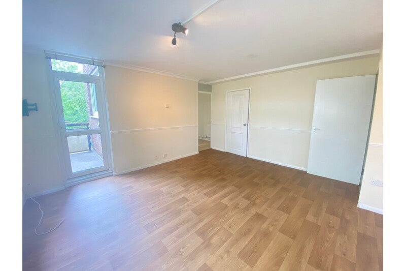 Flat North End Road in Greater London
