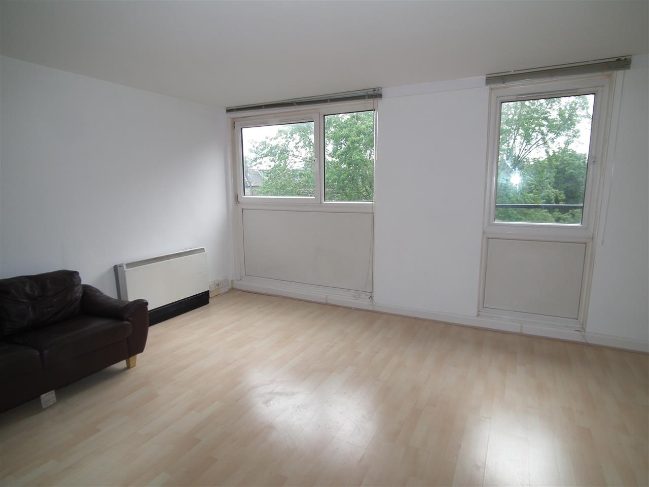 Flat Crayford Road in Greater London
