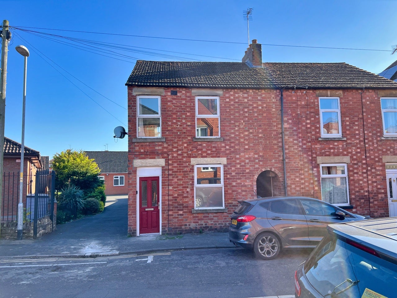 House Electric Station Road in North Kesteven
