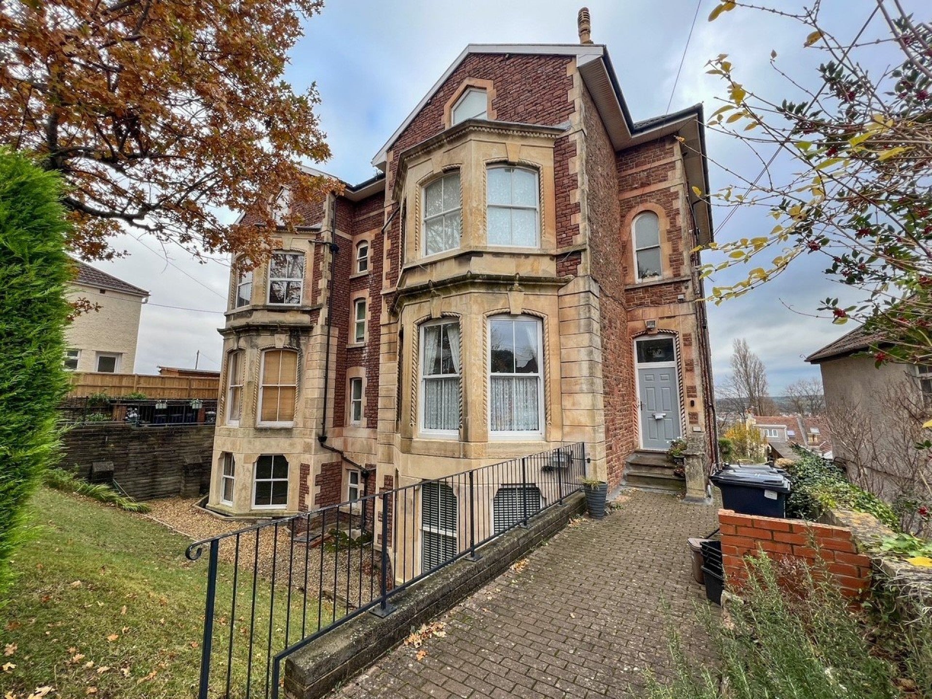 Flat South Road in Bristol