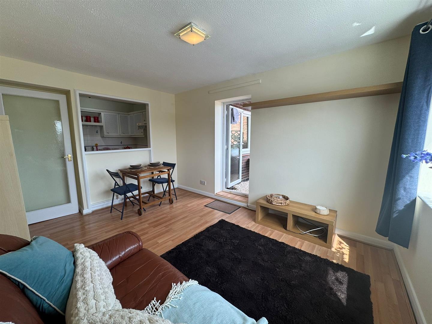 Flat Norbury Close in Derby