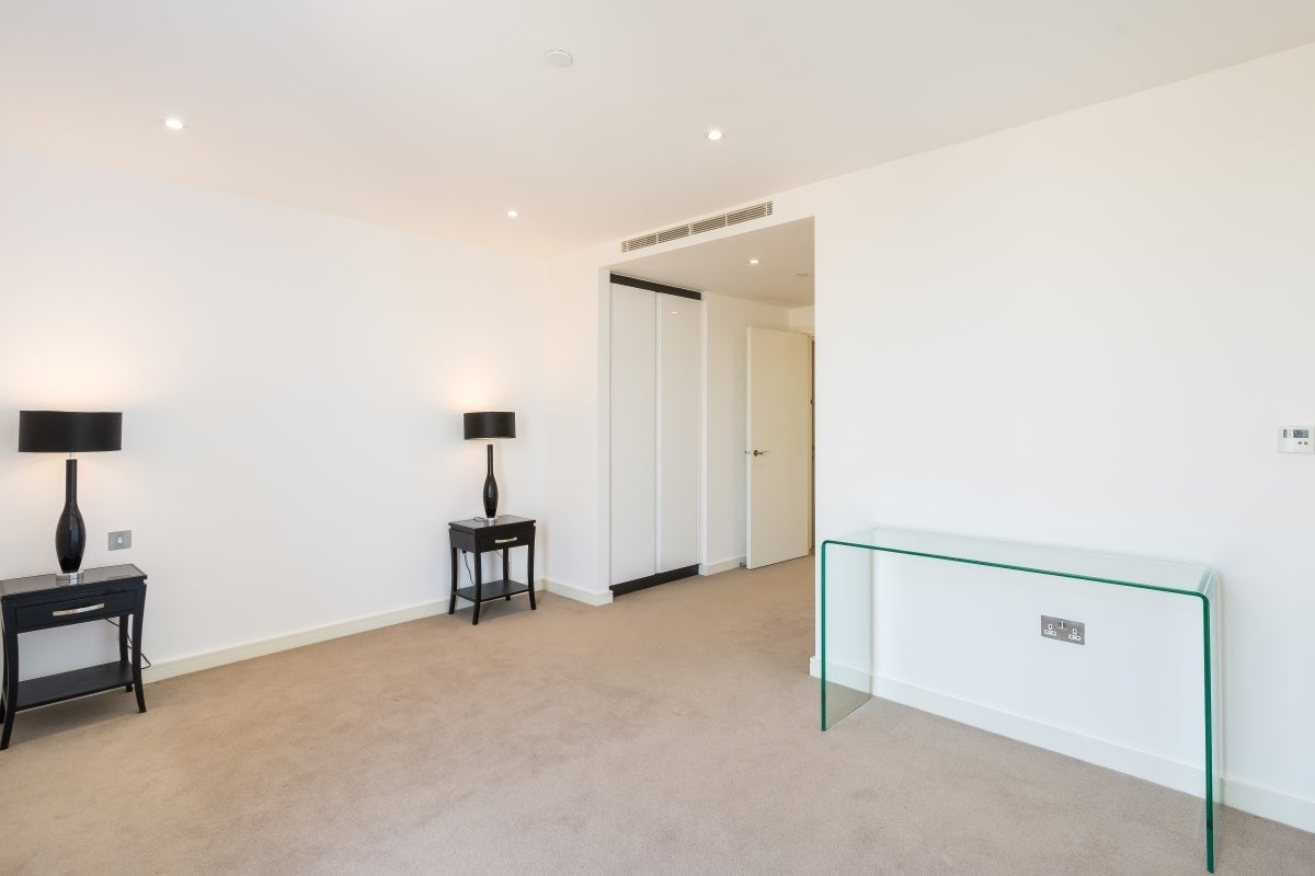 Flat Camley Street in Greater London