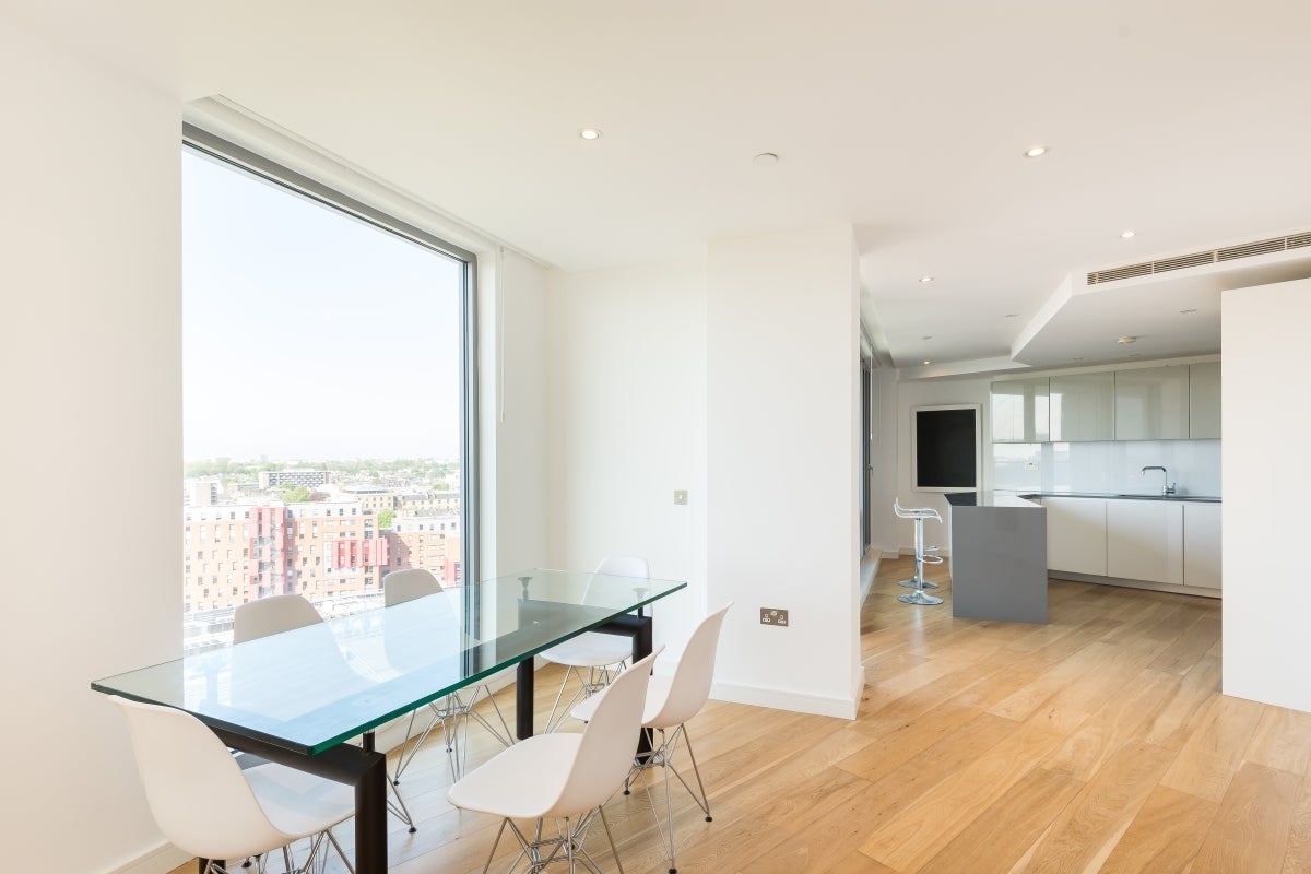 Flat Camley Street in Greater London