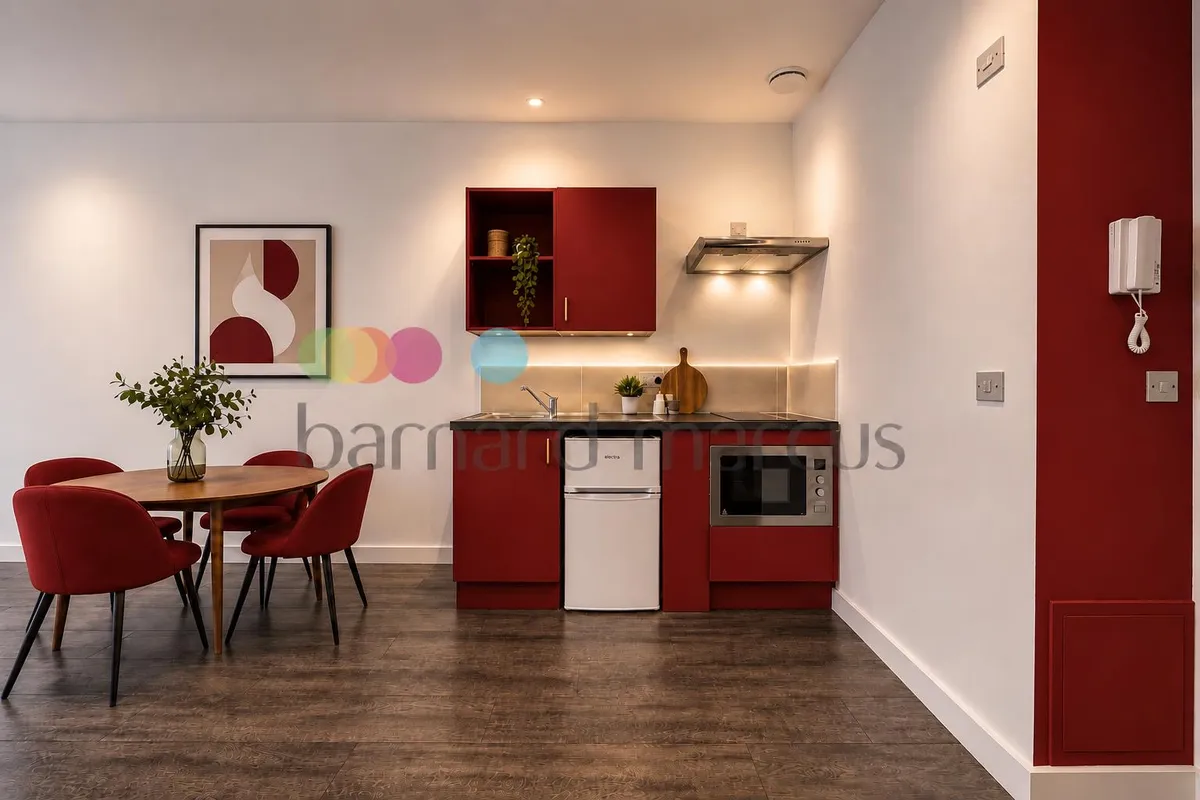 Flat Purley Way in Greater London
