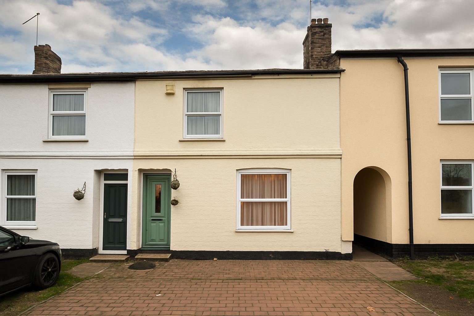 House The Grove in Corby